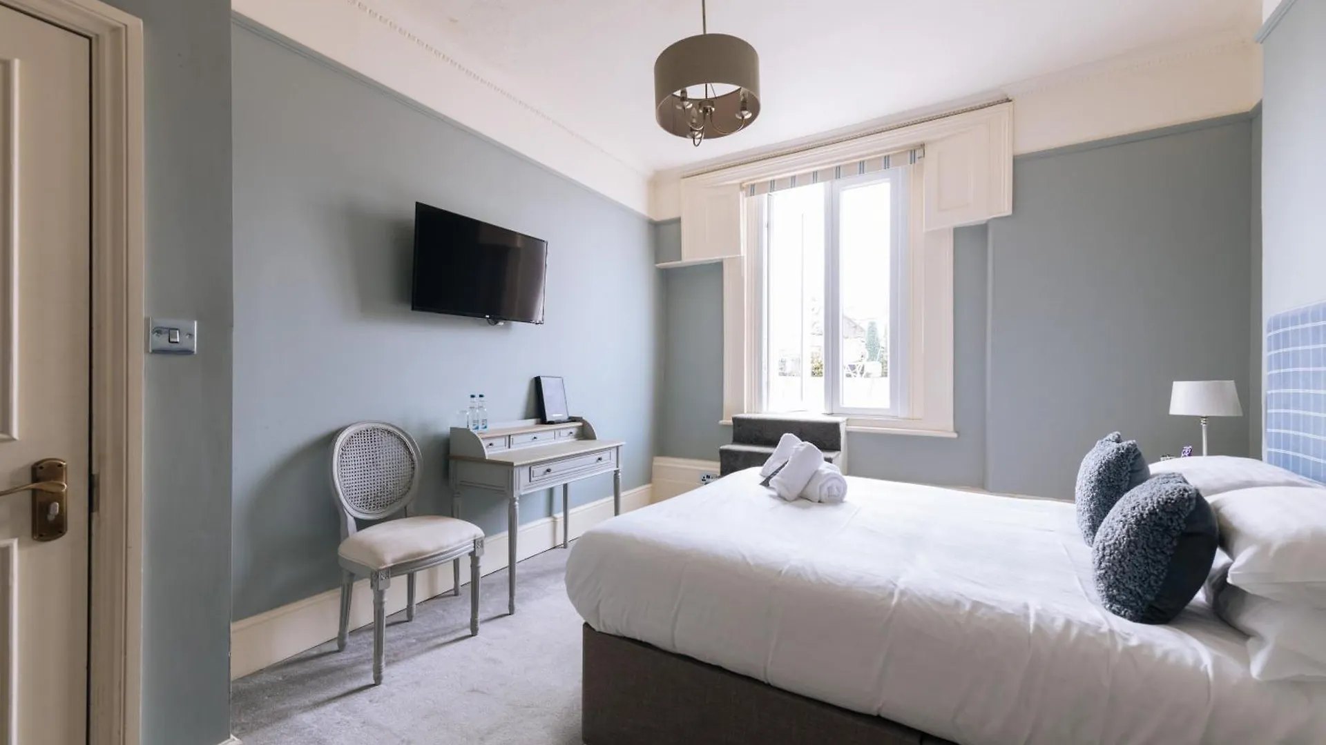 The Crown Pub & Guesthouse London